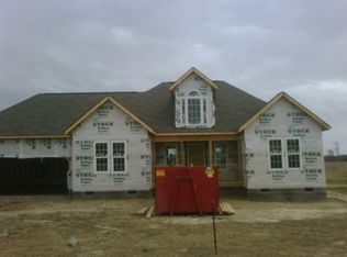 70 Clave Howard Dr, Fuquay Varina, NC 27526