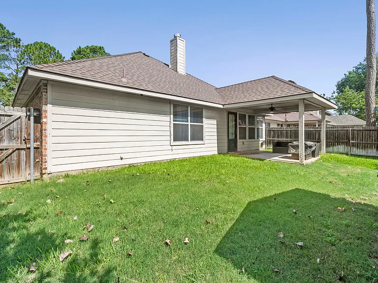 553 Cross Ridge Cir N — Photo 39