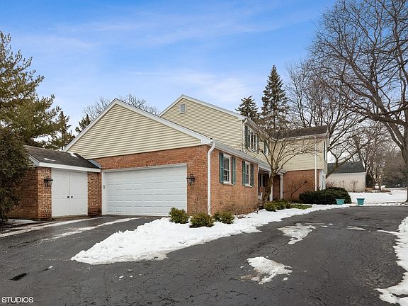 2nd image of 5715 Lawn Dr
