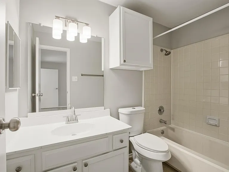 7719 Cambridge St #7719 — Photo 16