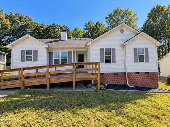 1214 Piney Glen Ln, Zebulon, NC 27597