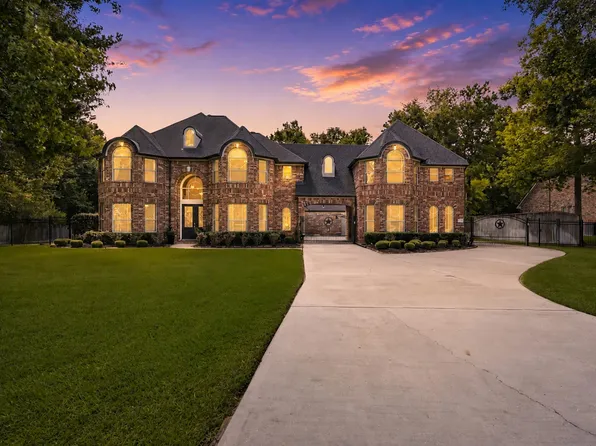 9010 Willow Springs Ln, Conroe, TX 77302