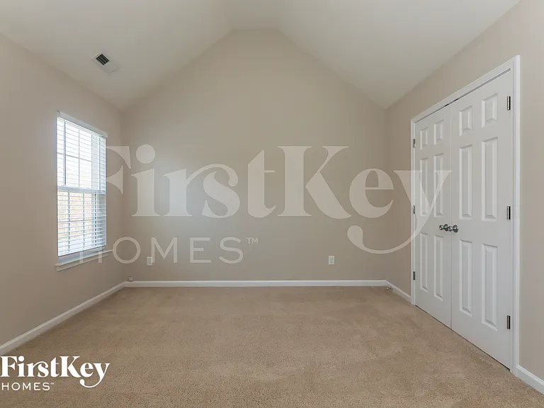 5911 Parkstone Dr — Photo 13