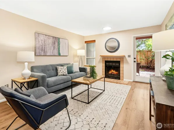 13717 Linden Avenue N #103, Seattle, WA 98133
