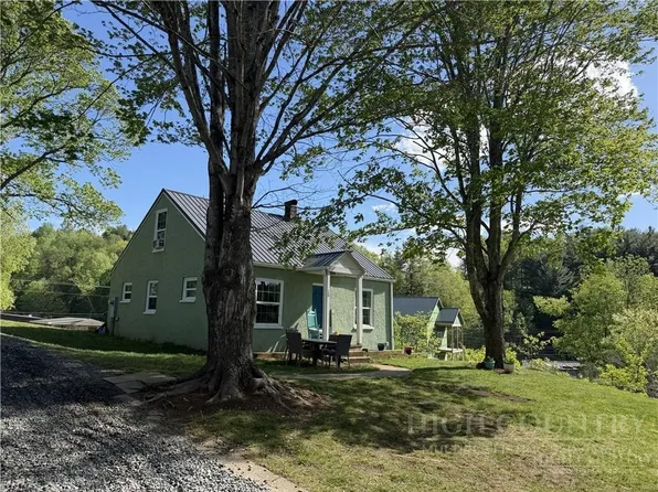 130 Bluegrass Drive, West Jefferson, NC 28694