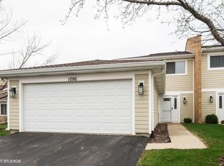1090 E Cottonwood Way, Palatine, IL 60074