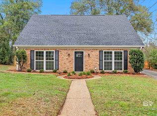 868 Nassau Dr, Mobile, AL 36608