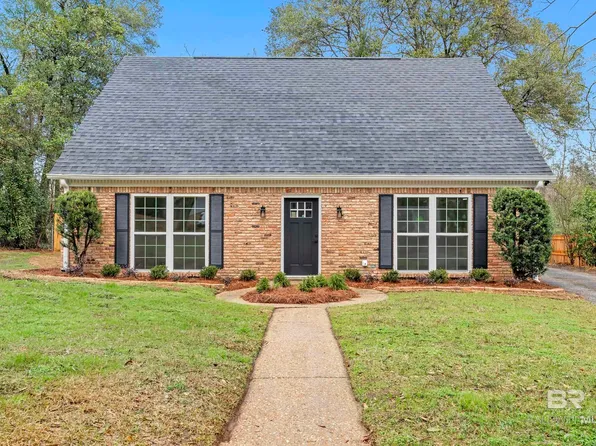 868 Nassau Dr, Mobile, AL 36608