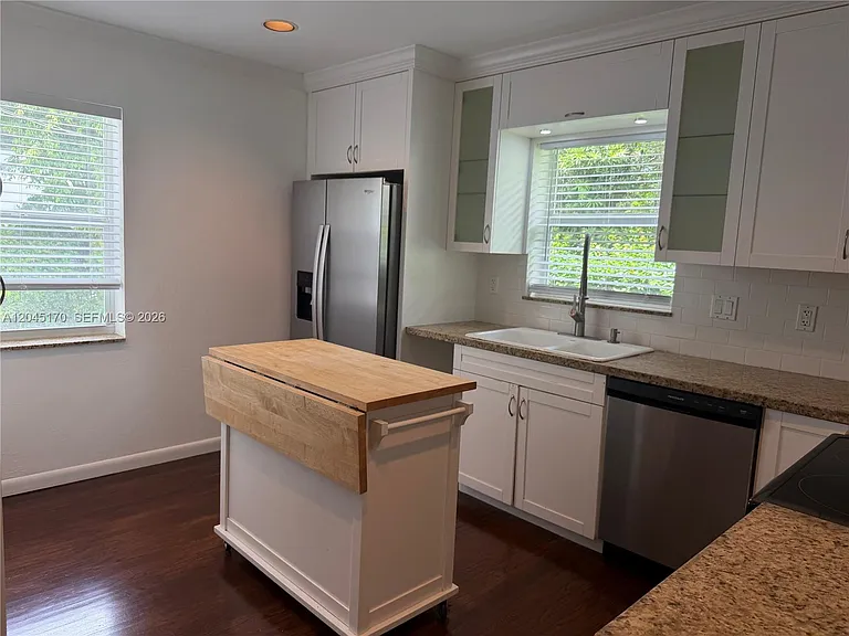 1420 Baracoa Ave — Photo 8