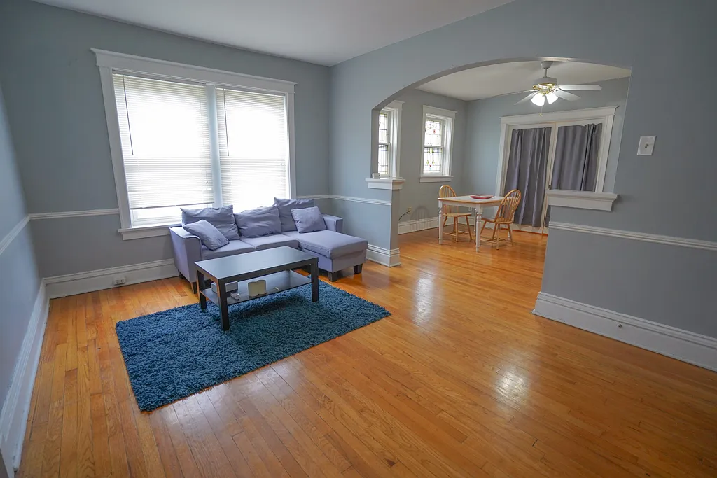 2 bed, 850 sqft, $1,695 — Photo 4
