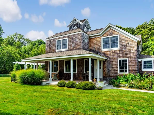 9 Ocame Ave, Westhampton Beach, NY 11978