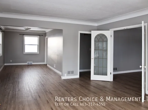 5008A 41st Ave, Taber, AB T1G 1A7