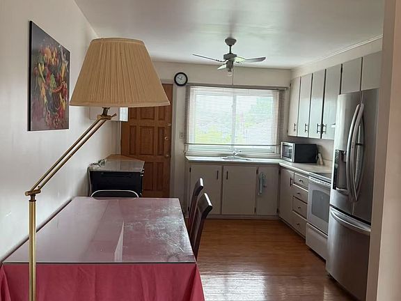 4th image of 364 Wilson Rd S Floor 2