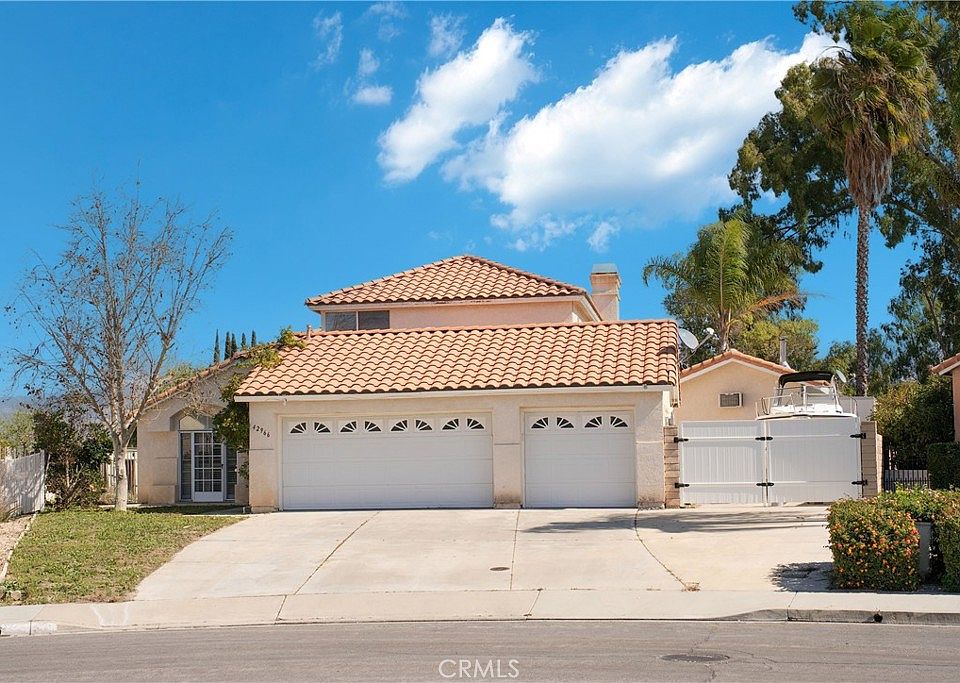 1st image of 42966 Avenida Gato
