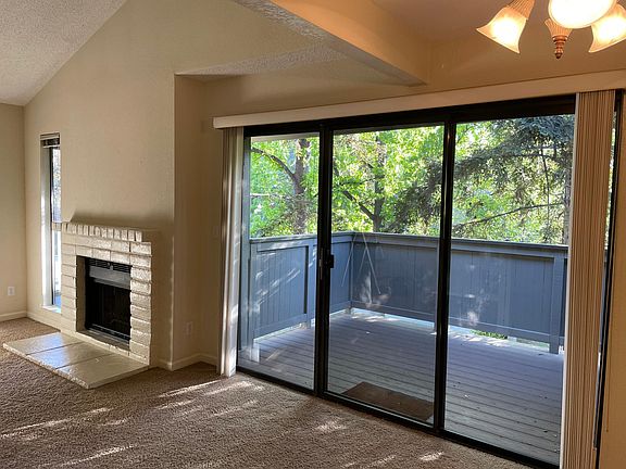 3rd image of 1009 La Terrace Cir Building 24