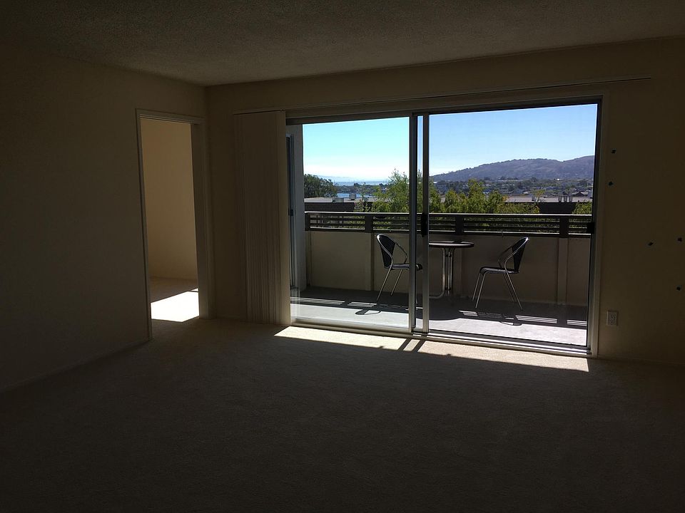 2nd image of 499 Via Casitas