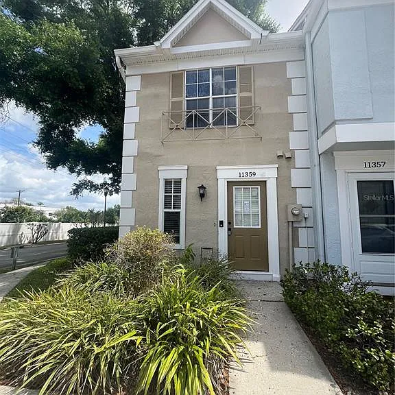 11359 Stratton Park Dr — Photo 1