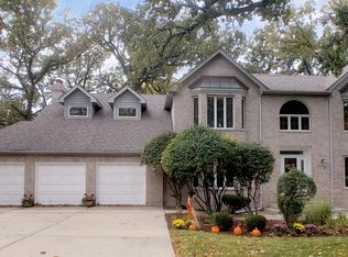 406 Ascot Ln, Oak Brook, IL 60523