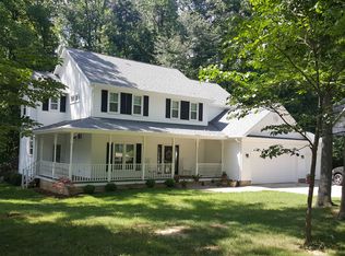 6092 Acorn Dr, Columbus, IN 47201