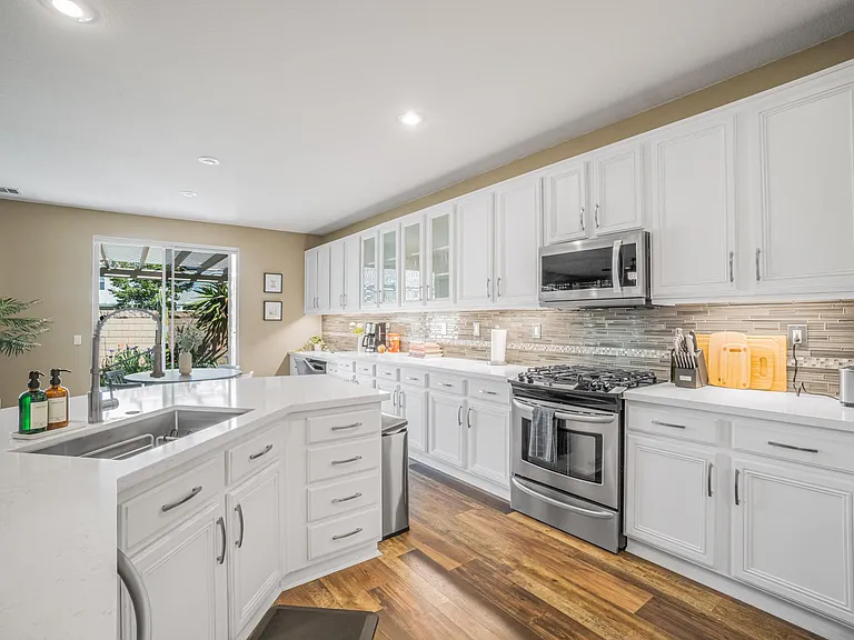 32154 Renoir Rd — Photo 7