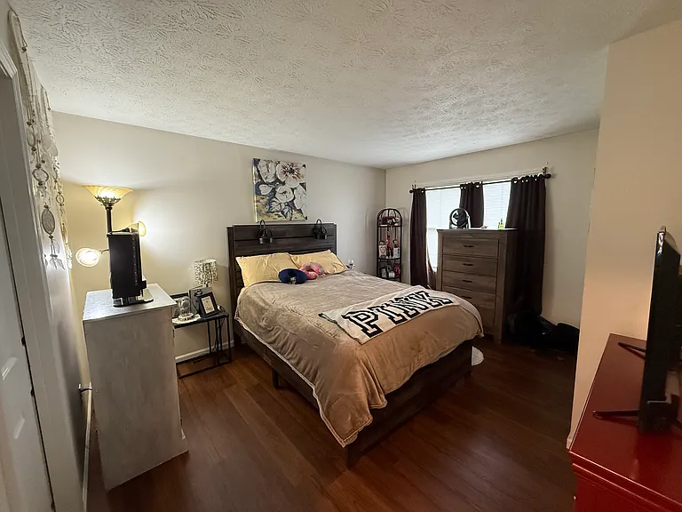 1244 Holland Dr — Photo 8