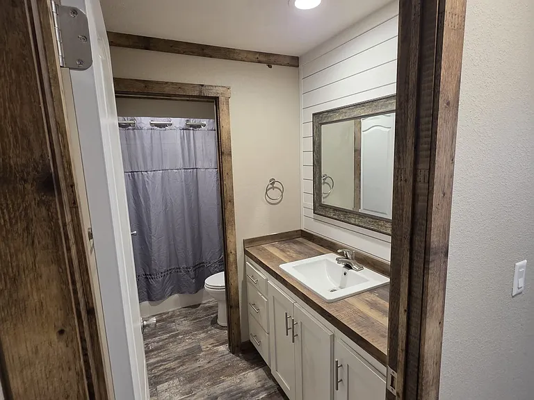 1242 N Alameda Rd — Photo 20