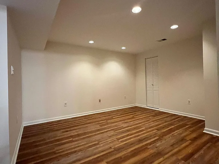 8578 Harvest View Ct — Photo 15