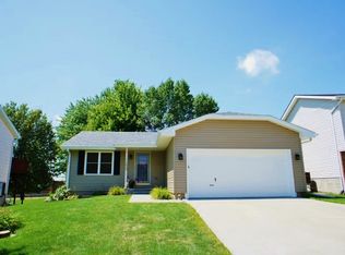 2833 NW 9th St, Lincoln, NE 68521