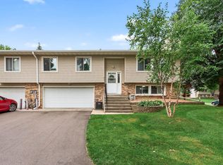 917 94th Ave NE, Blaine, MN 55434