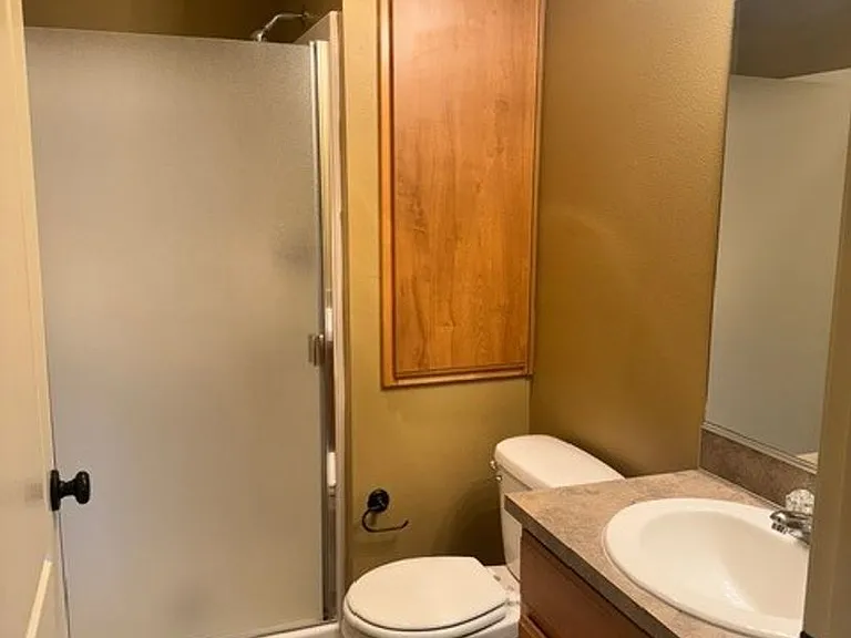 195-Santiam Village Apartments — Photo 5