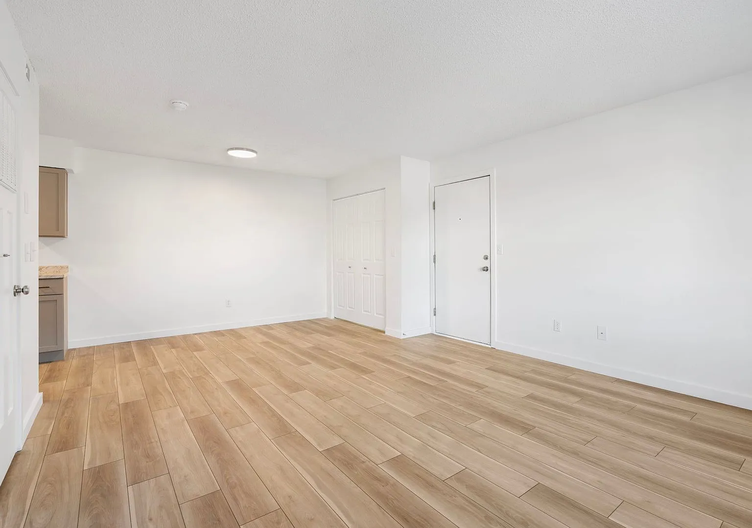 Southcreek Apartments — Photo 3