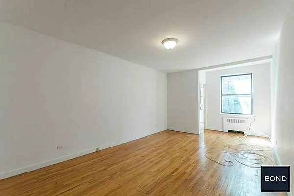 Rented by Bond New York | media 1