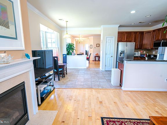 4th image of 3833 Champion Oak Dr