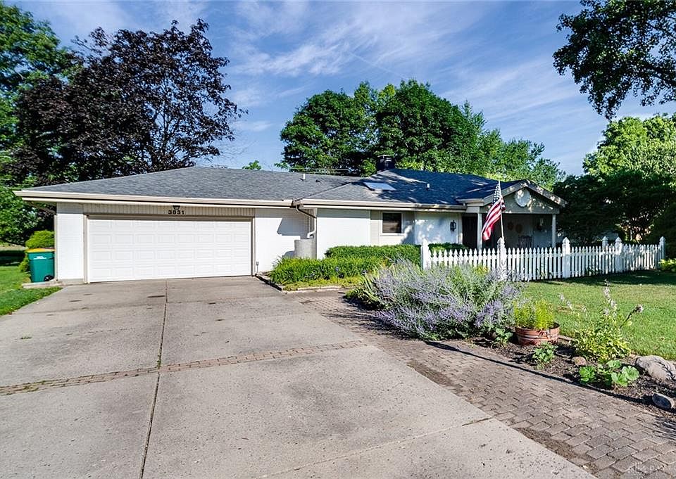 1st image of 3831 Saint Andrews Dr