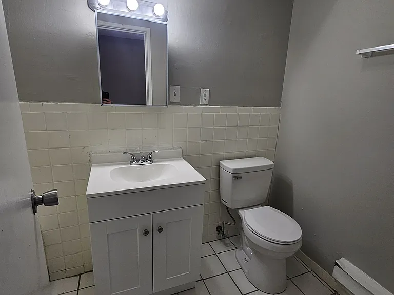 653 Fitch St #D17 — Photo 8