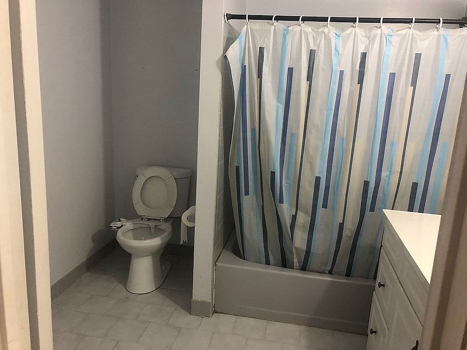 2nd image of 54 Benjamin Dr