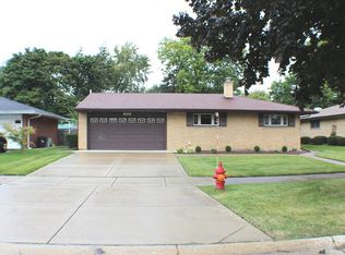 432 Lance Dr, Des Plaines, IL