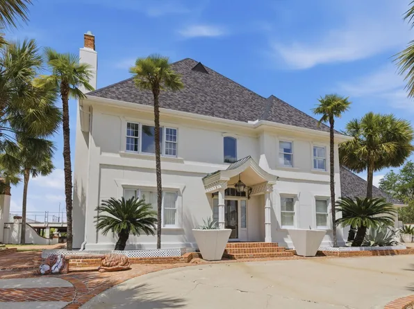 2034 Charvais Dr, Lake Charles, LA 70601