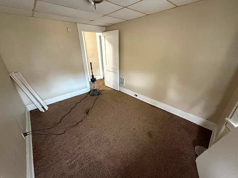 11714 Oakview Ave — Photo 12