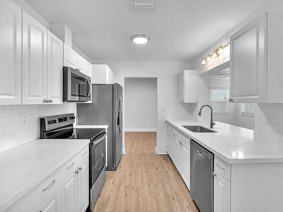 4th image of 4406 NW 48th Court