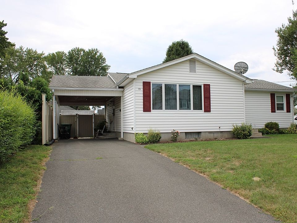 1st image of 13 Narragansett Blvd