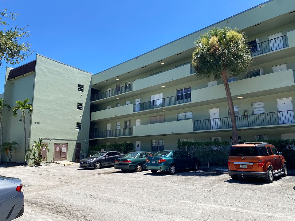 1st image of 1638 Embassy Dr APT 306