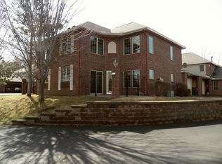 1400 Hunter Hill Rd, Hudson, WI 54016