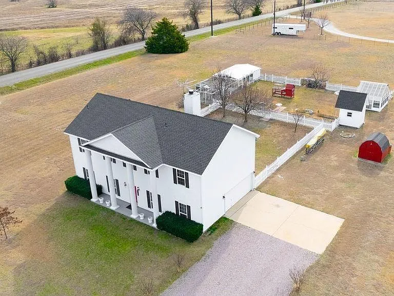 7737 County Road 138 — Photo 14