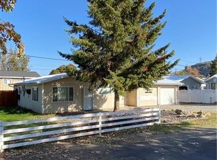 54 Goodfellow Ave, Electric City, WA 99123