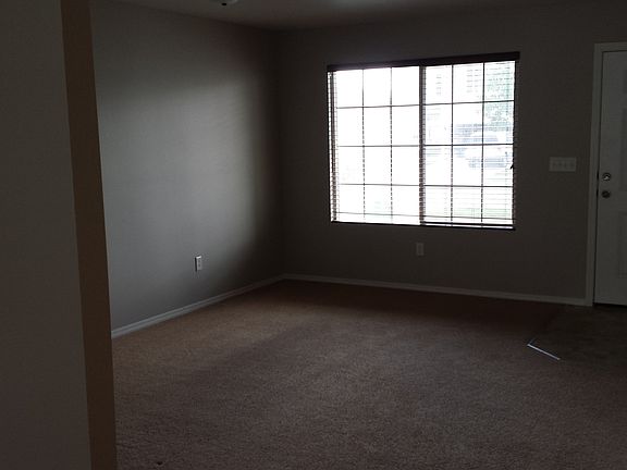 Front Room/Entry