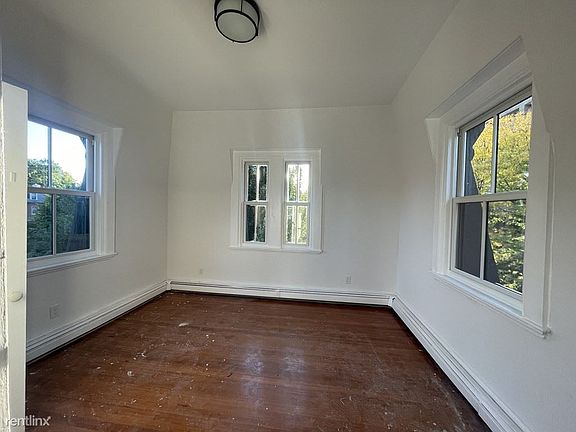 56 Hawes #4 Brookline (Longwood) Unit Photo 5