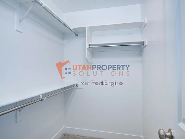 388 S 980 W — Photo 18