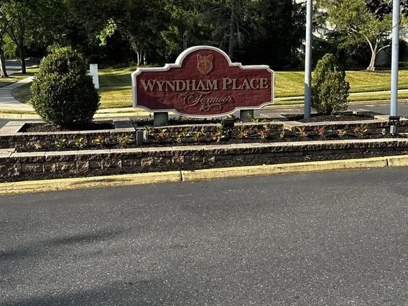 9 Wyndham Pl, Robbinsville, NJ 08691