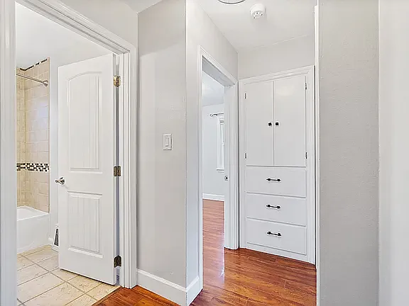 712 E 39th Ave — Photo 11